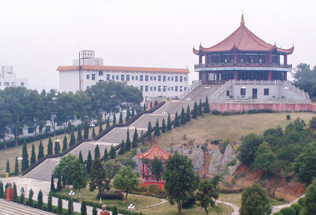 邵东经纬学校
